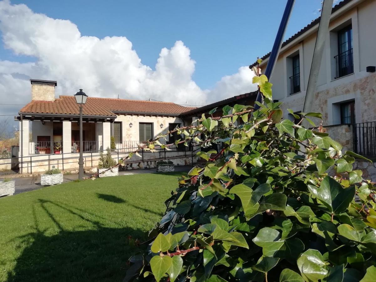 Alojamiento Rural La Henera San Juan de Ortega Exterior photo