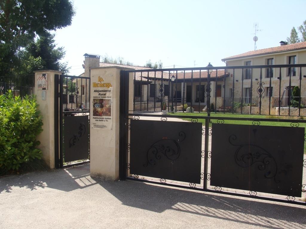 Alojamiento Rural La Henera San Juan de Ortega Exterior photo